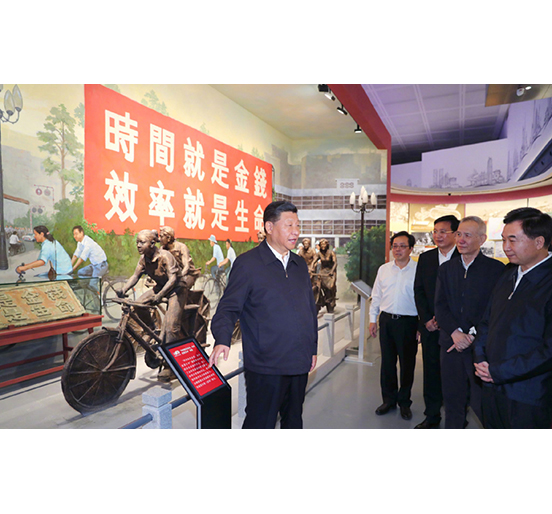 習(xí)近平總書記在深圳考察親臨由方大集團承建幕墻工程的兩座地標(biāo)性建筑