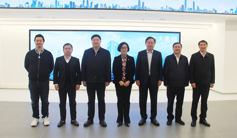 中共江西省委副書記、贛州市委書記吳忠瓊一行蒞臨方大集團(tuán)考察指導(dǎo)